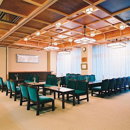 Hotel Mikunitoge Onsen Oyado Honjin Yuzawa  Exterior foto