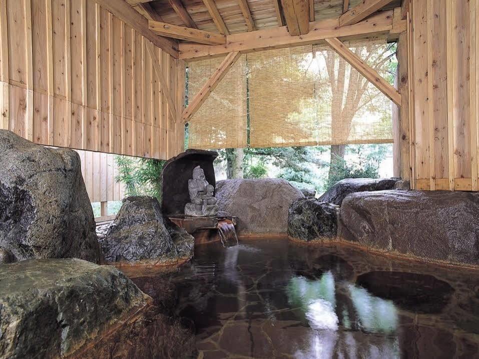 Hotel Mikunitoge Onsen Oyado Honjin Yuzawa  Exterior foto